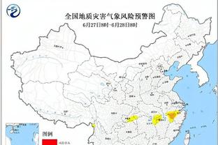 詹姆斯：我们今天内线有优势 我整场比赛心态就是把球交给浓眉